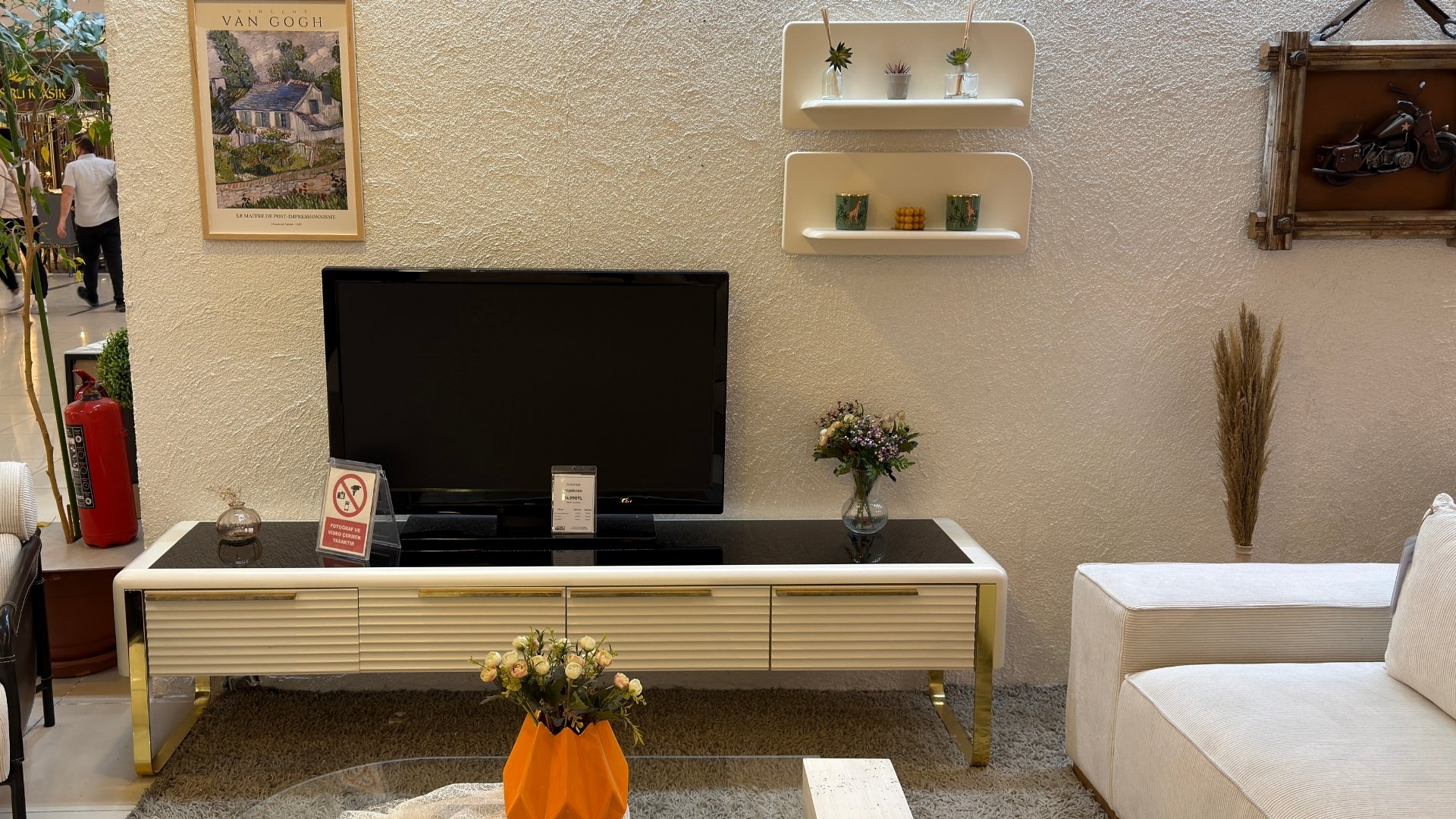 plus tv ünitesi outlet